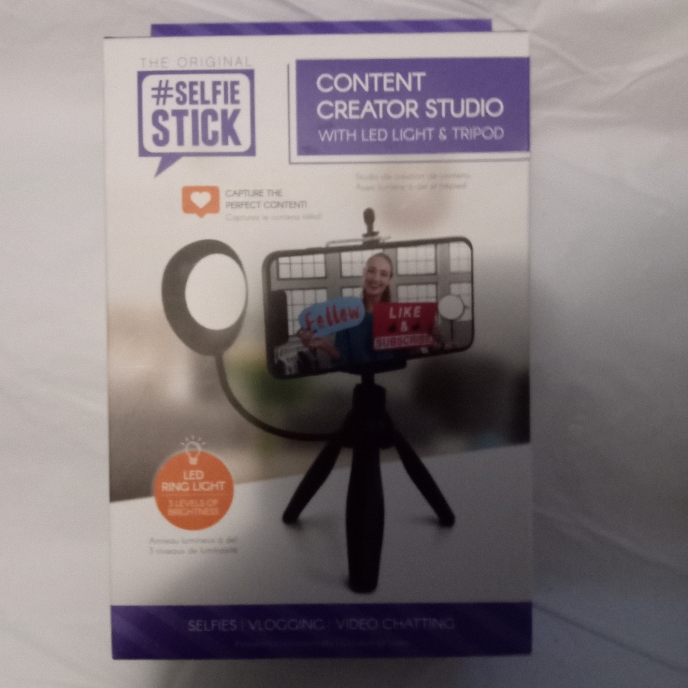Creator Studio/Selfie Stick